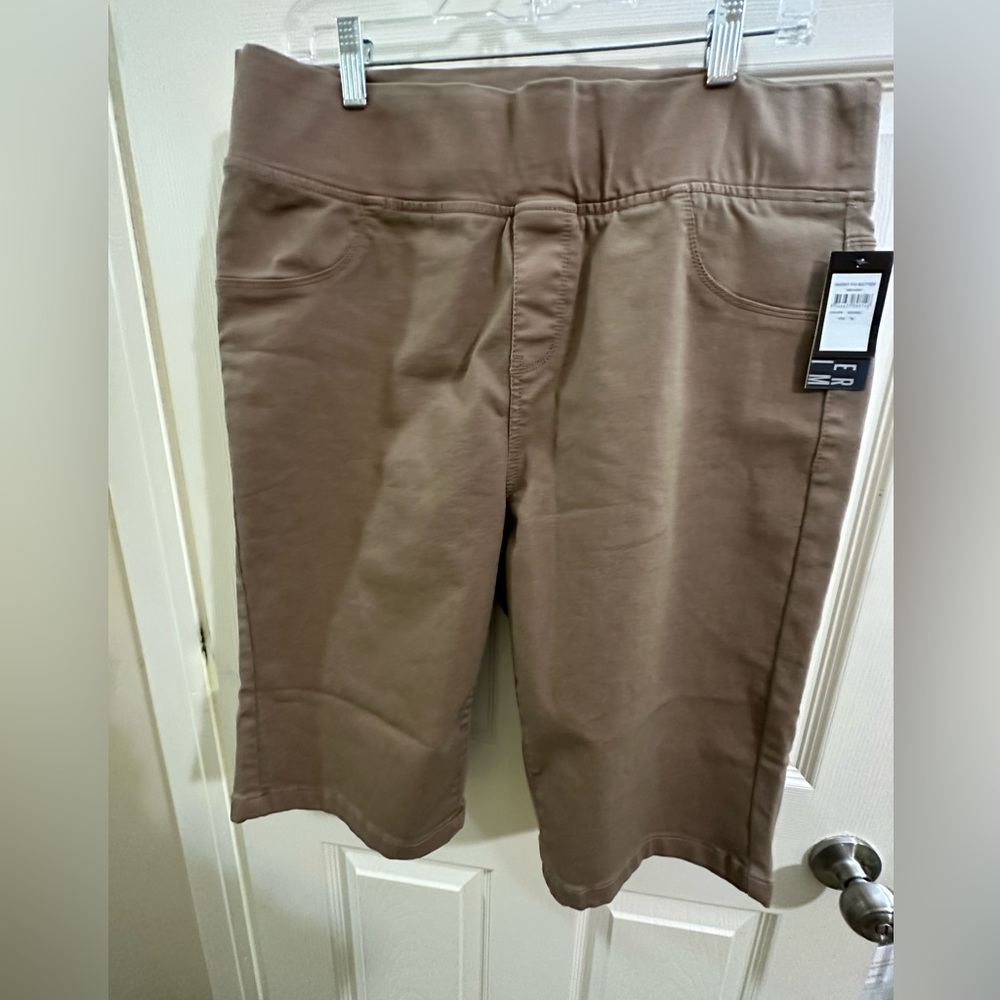 Size 16 Bermuda shorts